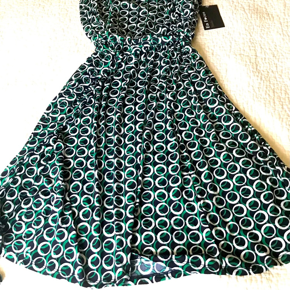 En Focus Studio Navy, green and white colors dress